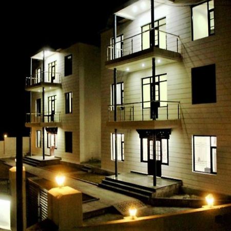 Hotel Kargil Heights Экстерьер фото