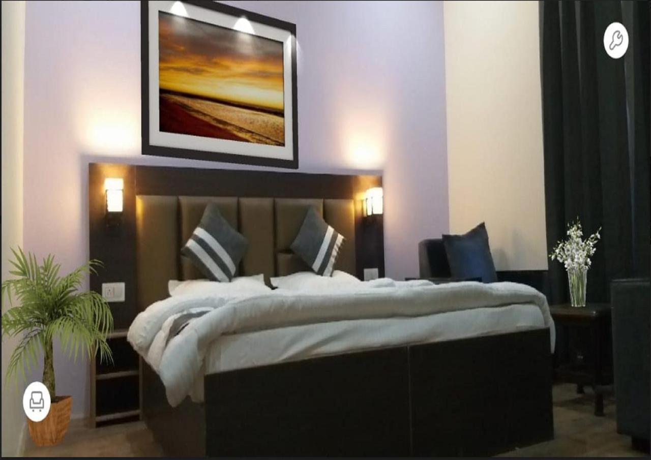 Hotel Kargil Heights Экстерьер фото
