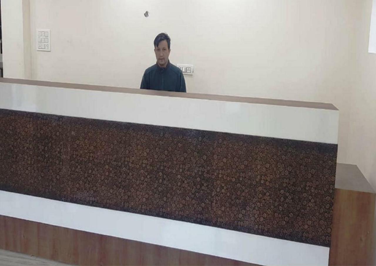 Hotel Kargil Heights Экстерьер фото