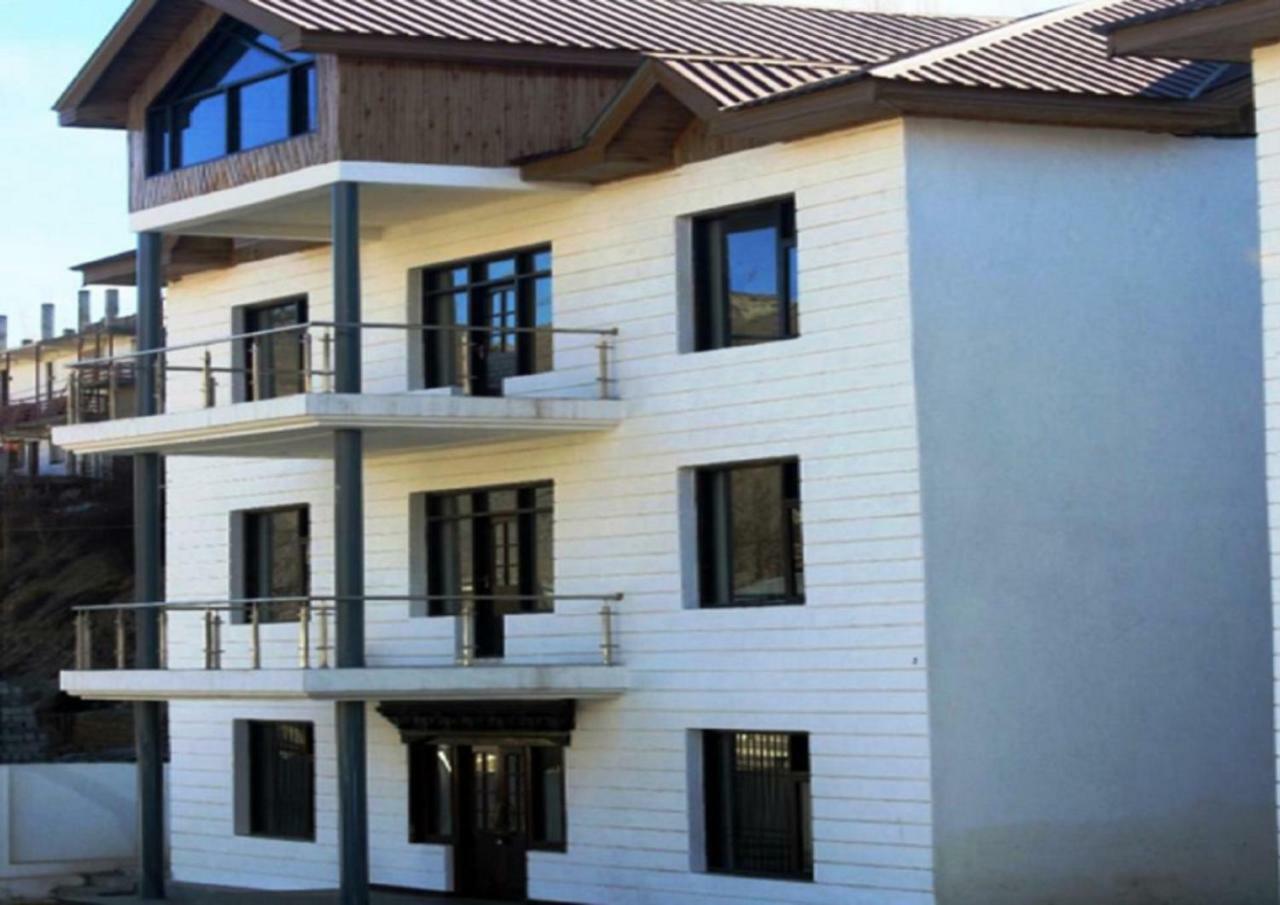 Hotel Kargil Heights Экстерьер фото