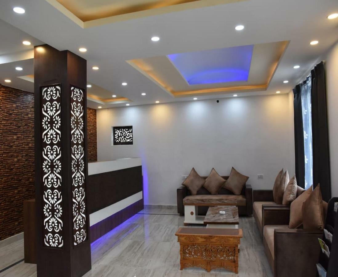 Hotel Kargil Heights Экстерьер фото