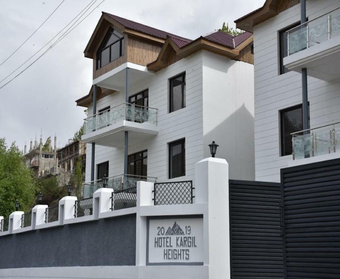 Hotel Kargil Heights Экстерьер фото